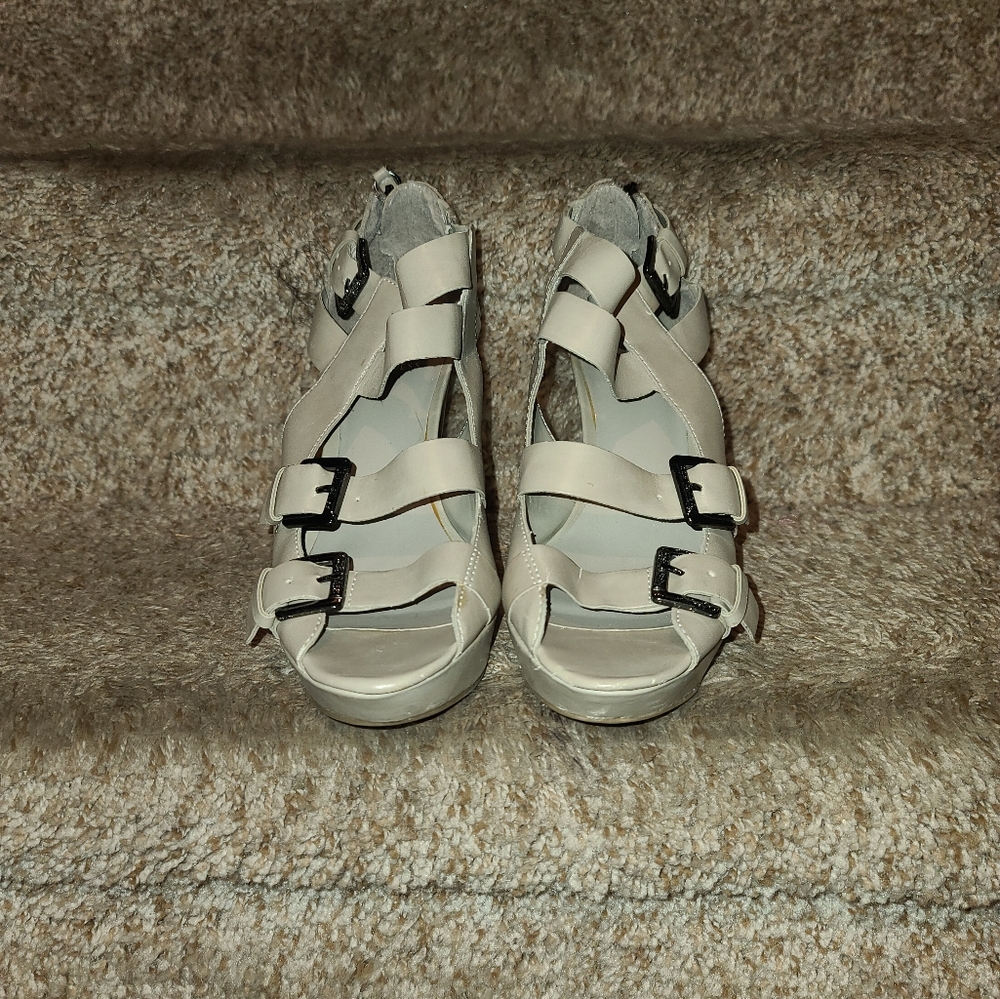 Guess Sandal